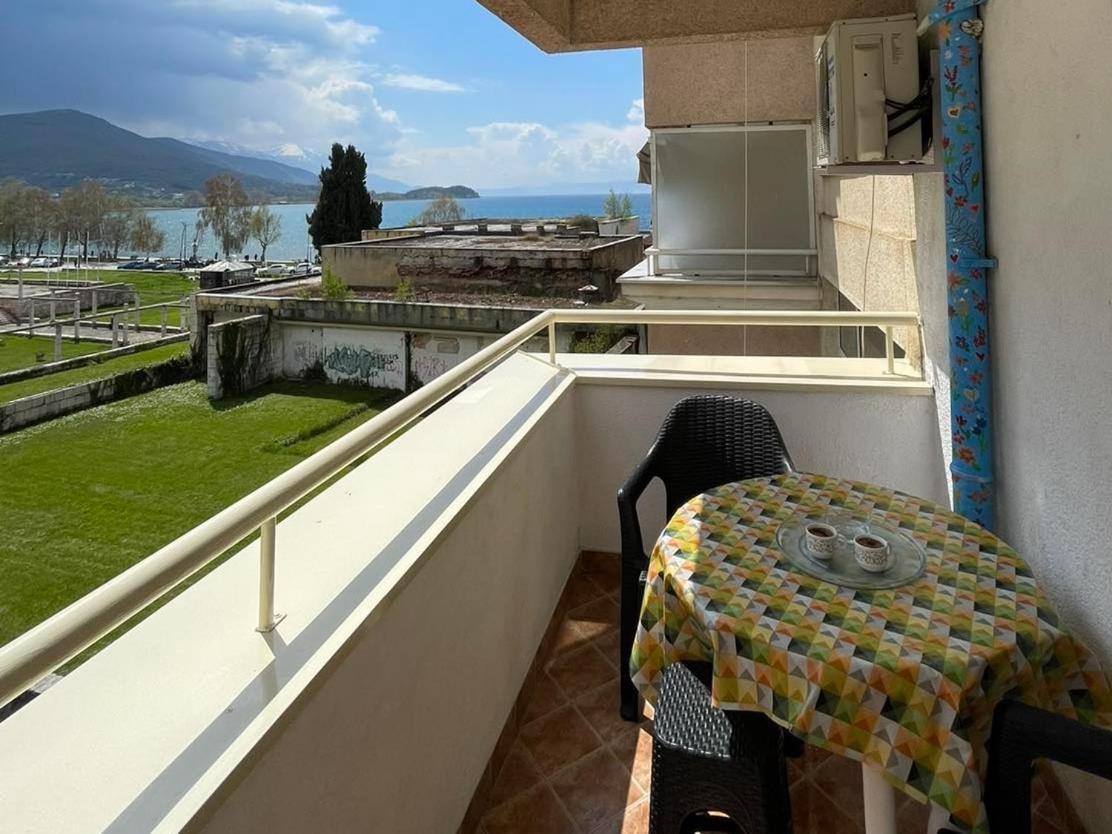 Hana Apartment Ohrid Buitenkant foto